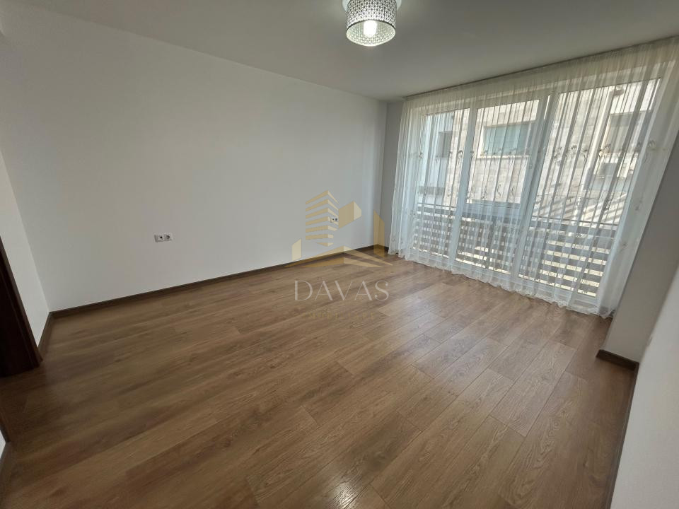Duplex modern de închiriat | 228mp utili | terasa | garaj | teren 375mp | Europa