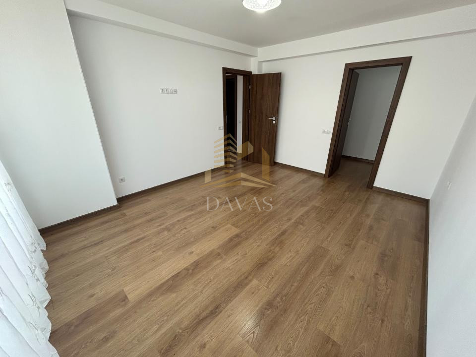 Duplex modern de închiriat | 228mp utili | terasa | garaj | teren 375mp | Europa