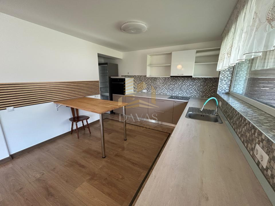 Duplex modern de închiriat | 228mp utili | terasa | garaj | teren 375mp | Europa