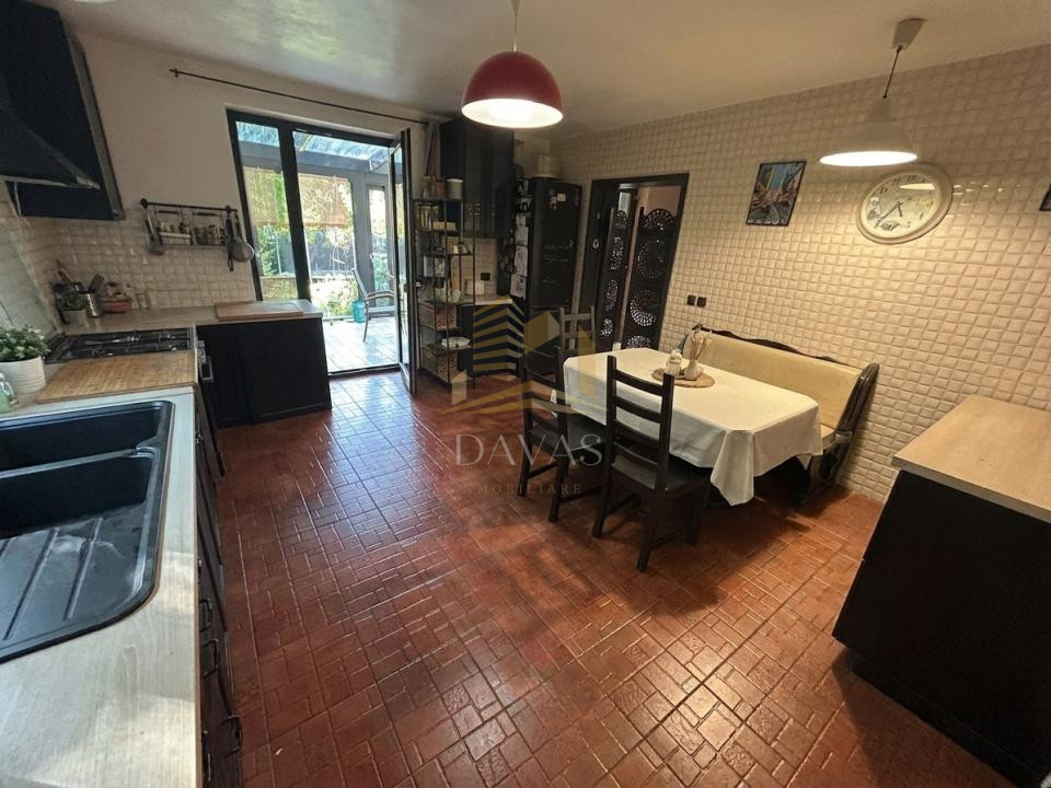 Casa individuală de închiriat 250mp utili 900mp teren| Grădină | Făget | Linsite