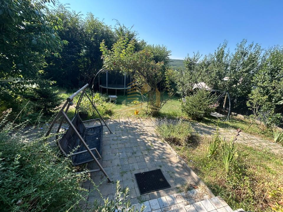 Casa individuală de închiriat 250mp utili 900mp teren| Grădină | Făget | Linsite