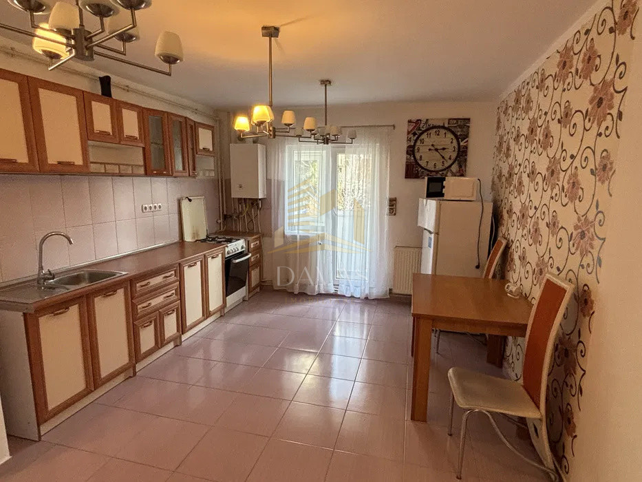 Apartament 2 camere decomandat de închiriat | UMF | Zorilor