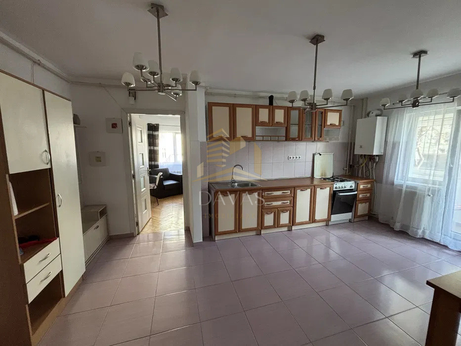 Apartament 2 camere decomandat de închiriat | UMF | Zorilor