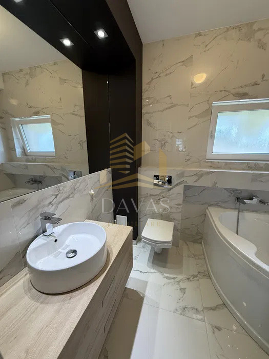 Apartament premium 3 camere semidecomandat + parcare | Făget | Liniște | Natura