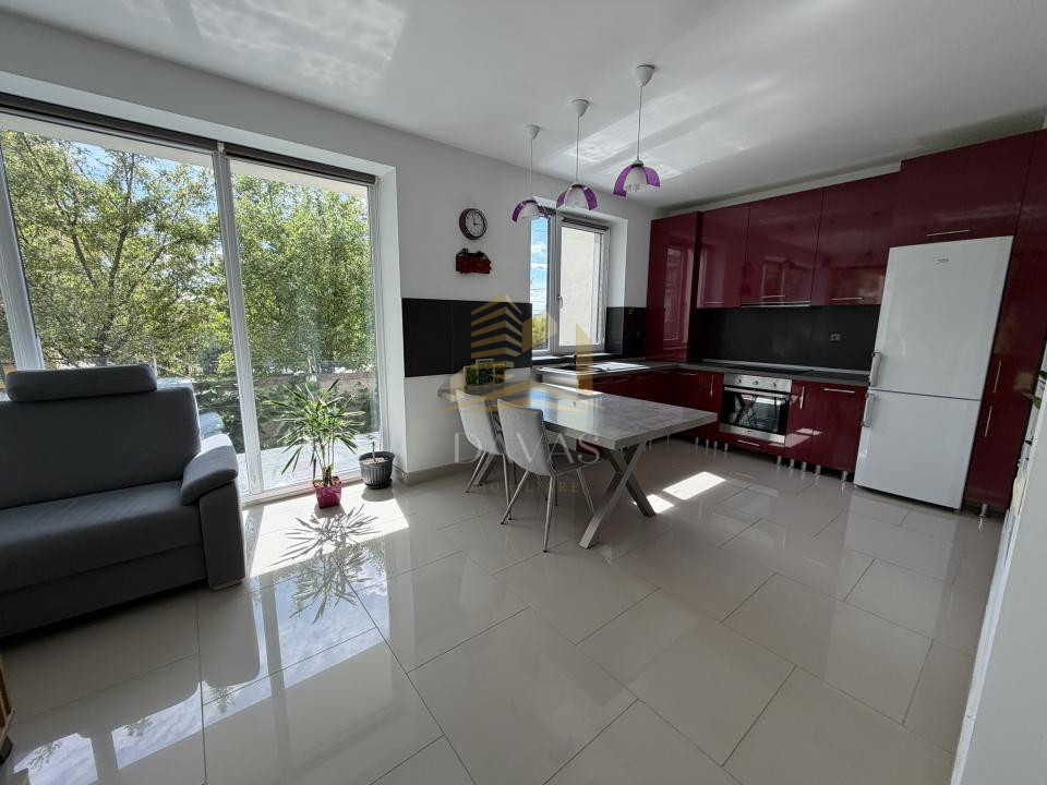 Duplex | Europa | 4 camere | 120mp | Terasa | Garaj