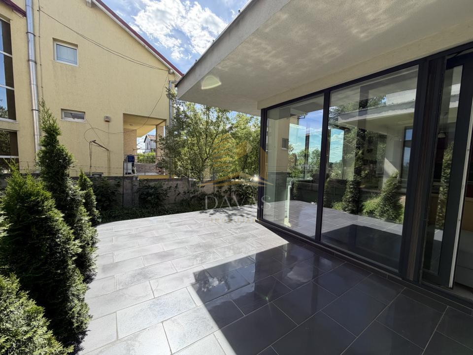 Duplex | Europa | 4 camere | 120mp | Terasa | Garaj