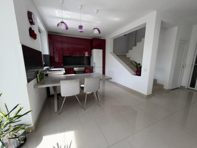 Duplex | Europa | 4 camere | 120mp | Terasa | Garaj