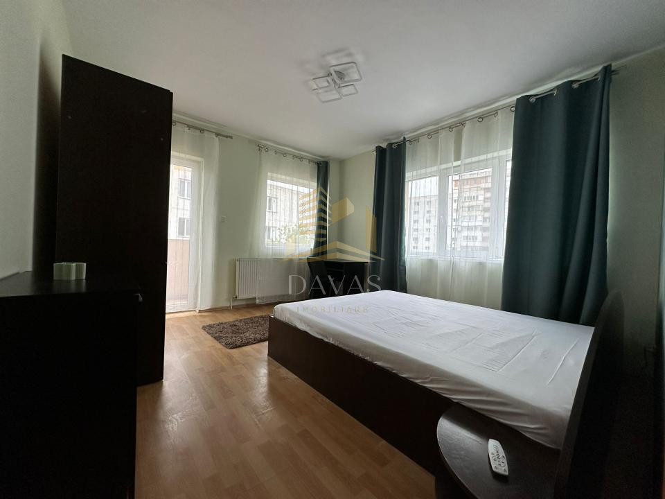 Apartament 3 camere semidecomandat de închiriat | The OFFICE