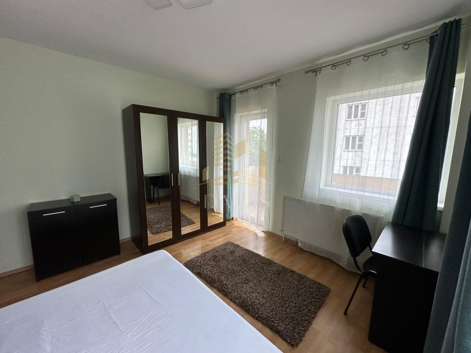 Apartament 3 camere semidecomandat de închiriat | The OFFICE