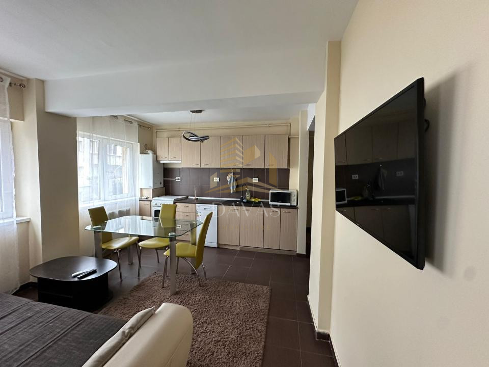 Apartament 3 camere semidecomandat de închiriat | The OFFICE