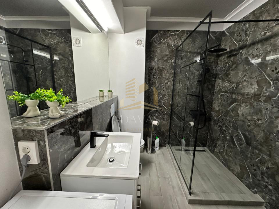 Apartament 3 camere semidecomandat de închiriat | The OFFICE