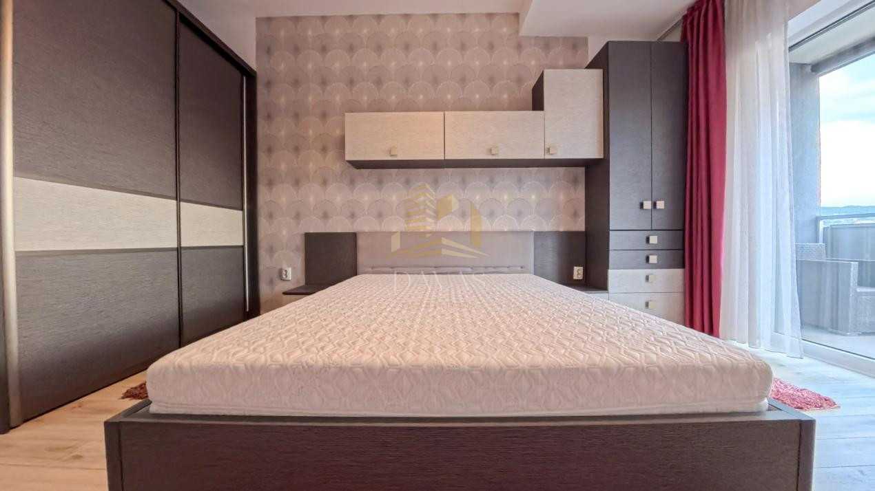 Apartament cu 2 camere semidecomandat | Bună Ziua| loc de parcare inclus