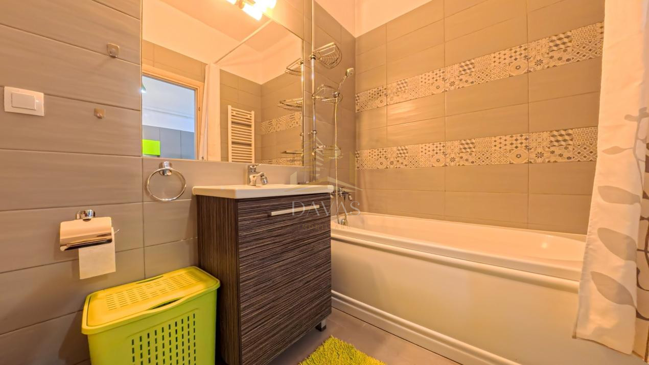 Apartament cu 2 camere semidecomandat | Bună Ziua| loc de parcare inclus