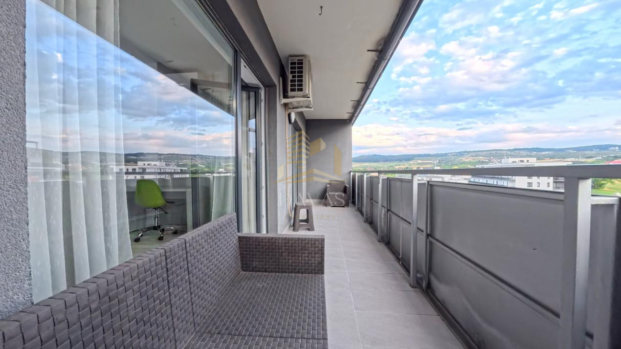 Apartament cu 2 camere semidecomandat | Bună Ziua| loc de parcare inclus