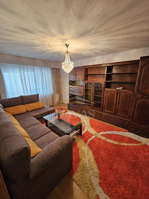 Apartament 3 camere decomandat+parcare inclusă in preț|Intre Lacuri| Iulius Mall
