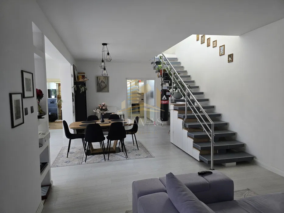 Casa cu 4 camere de închiriat + Parcare | Cipariu | Centru | 130mp utili