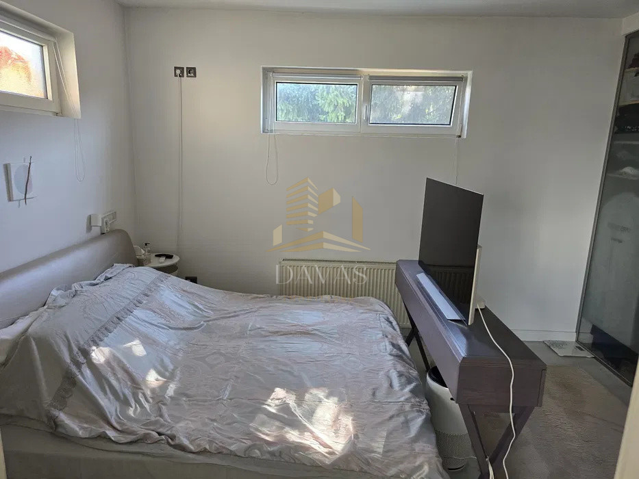 Casa cu 4 camere de închiriat + Parcare | Cipariu | Centru | 130mp utili