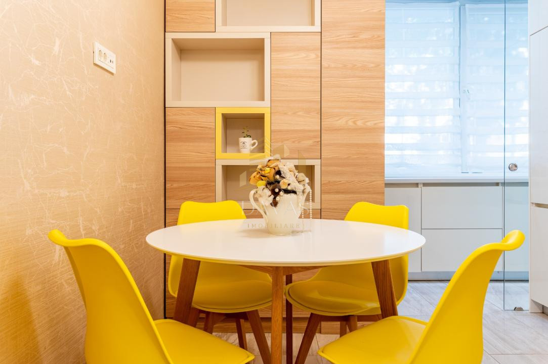 Apartament ultrafinisat 5 camere + garaj de închiriat | Plopilor | Central