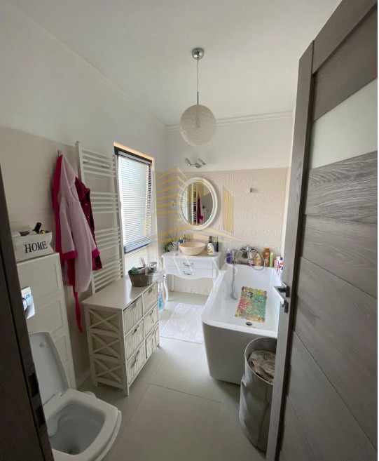 Casa de vânzare  112mp |362 mp teren | Dambu Rotund | Terasa | Parcare