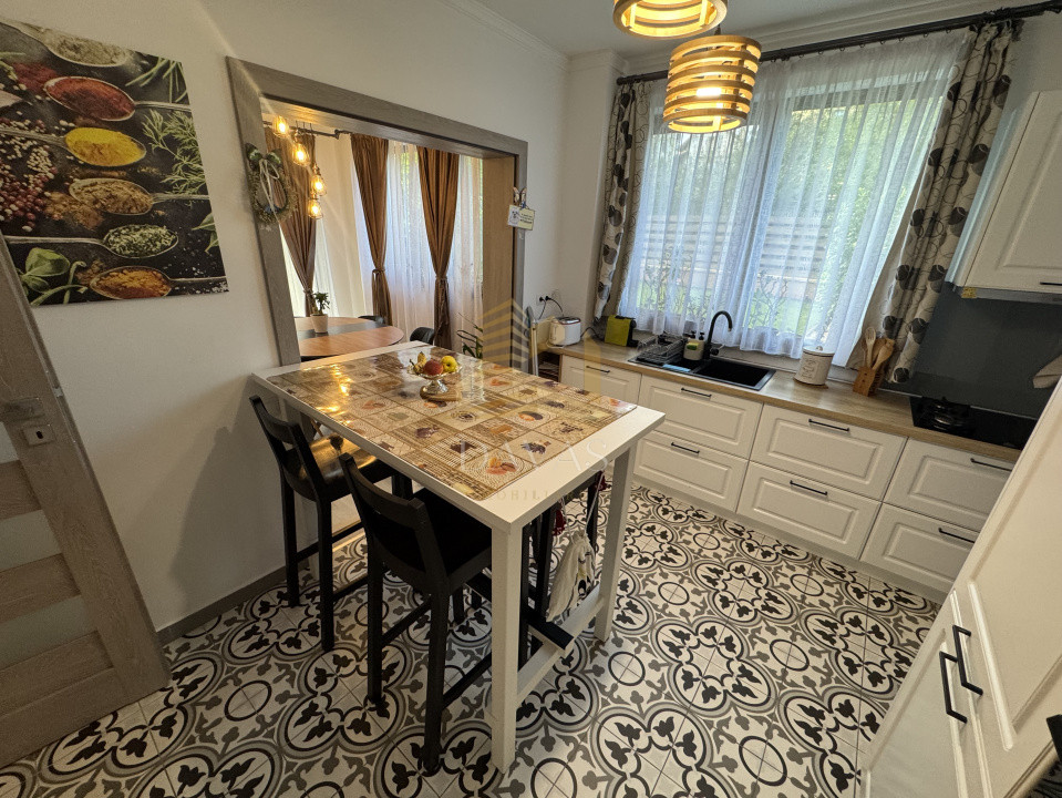 Casa de vânzare  112mp |362 mp teren | Dambu Rotund | Terasa | Parcare
