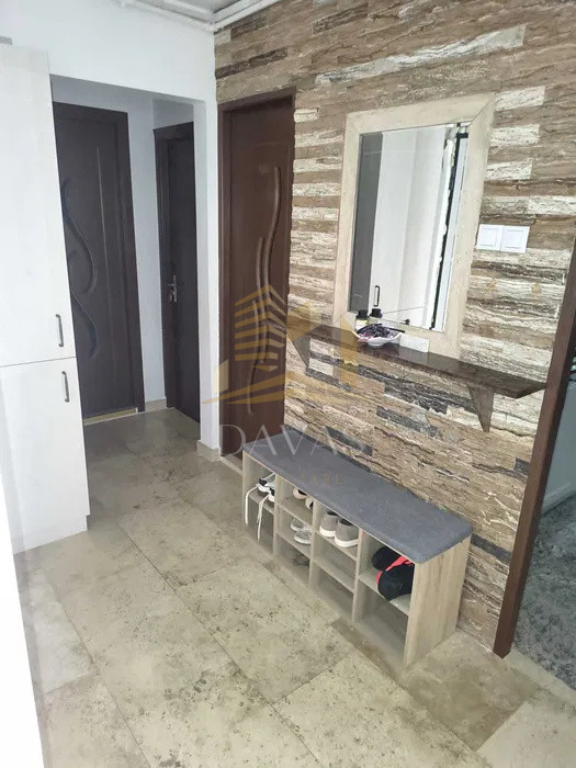 Apartament 3 camere decomandat 2 bai | Intre Lacuri | Parcare inclusă 