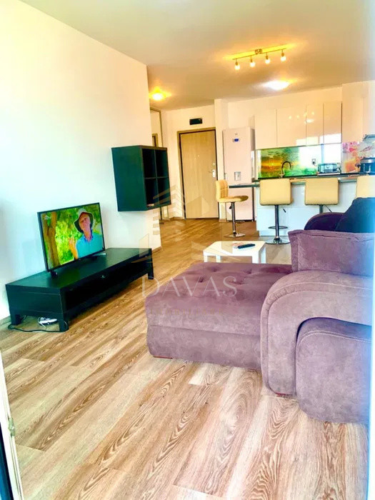 Apartament 3 camere semidecomandat de închiriat | Platinia 