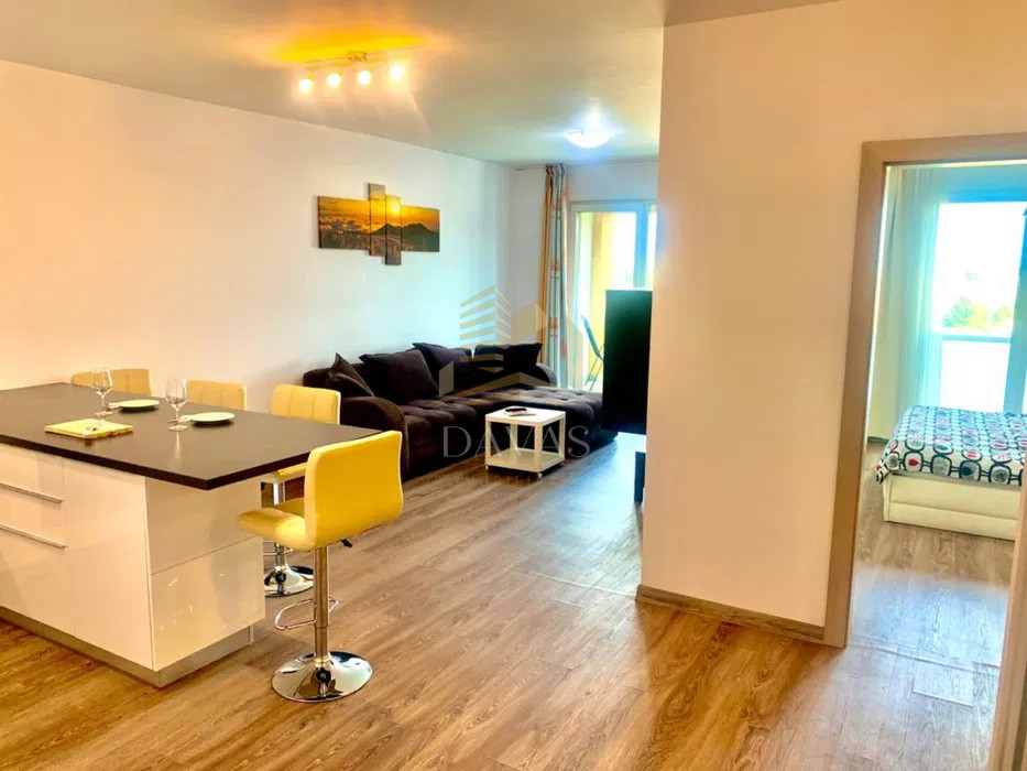 Apartament 3 camere semidecomandat de închiriat | Platinia 