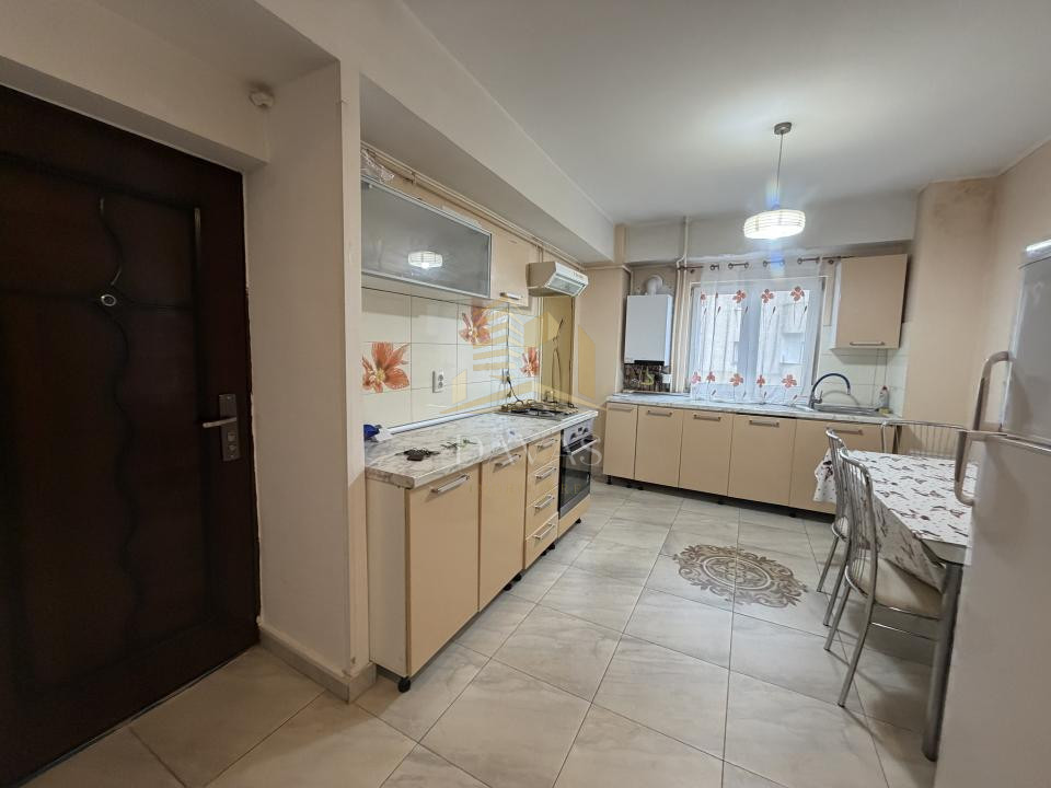 Apartament cu 3 camere | Piata Timotei Cipariu | 