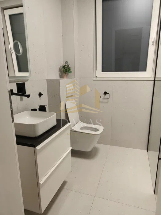 Apartament 2 camere semidecomandat+ parcare subterana |PRIMA INCHIRIERE| Marasti