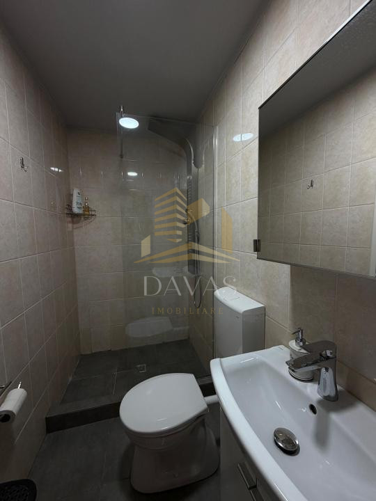 Apartament 3 camere semidecomandat ultrafinisat | Centru | UMF