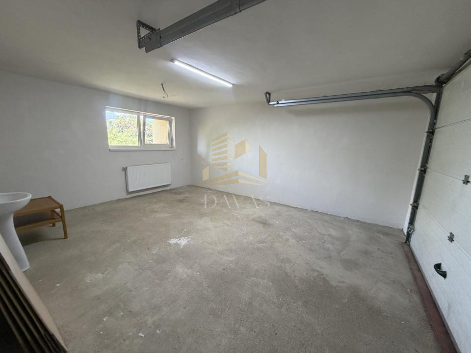 Duplex de Închiriat cu 4 camere | Zona Andrei Muresanu | Zona retrasa
