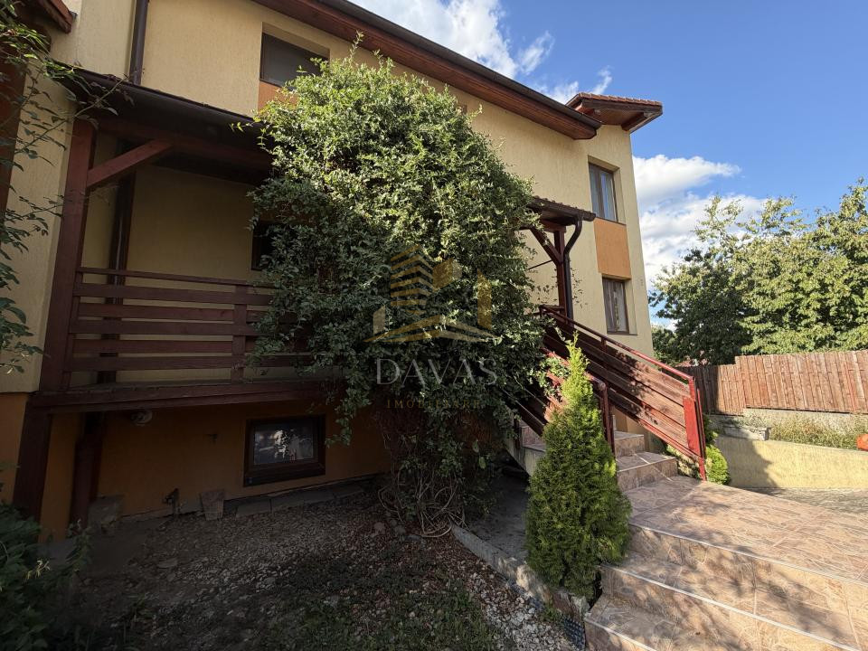 Duplex de Închiriat cu 4 camere | Zona Andrei Muresanu | Zona retrasa