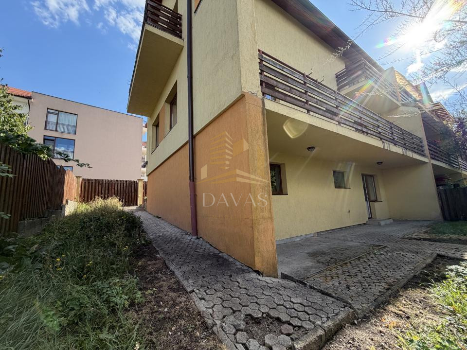 Duplex de Închiriat cu 4 camere | Zona Andrei Muresanu | Zona retrasa