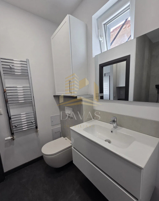 Apartament central cu 2 camere |   Terasa - Gradina | Prima Inchiriere