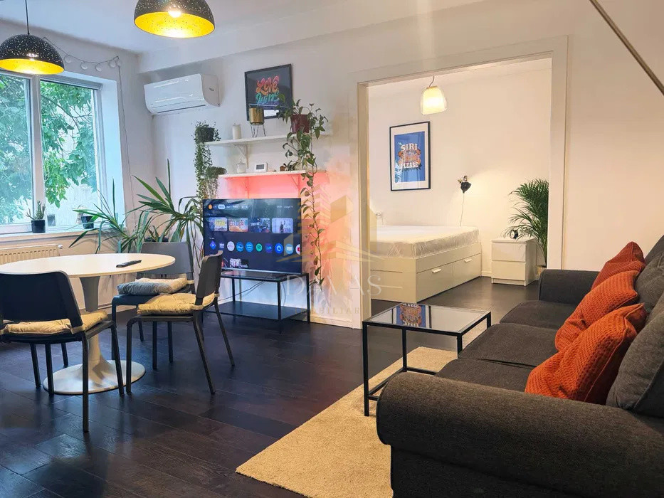 Apartament 3 camere semidecomandat de vânzare | Horea | Parcare primărie| Modern
