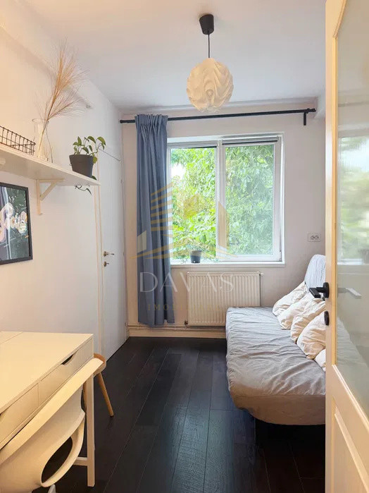 Apartament 3 camere semidecomandat de vânzare | Horea | Parcare primărie| Modern
