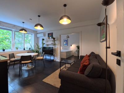 Apartament 3 camere semidecomandat de vânzare | Horea | Parcare primărie| Modern
