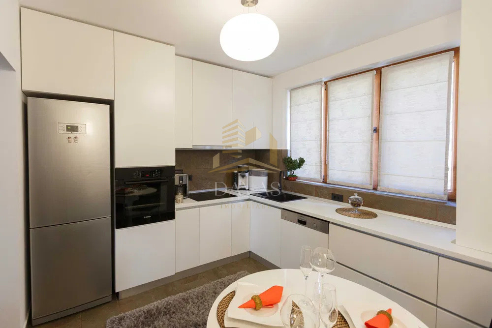 Apartament deosebit 3 camere 2 nivele in vila decomandat|Parcare |Terasa|Europa 
