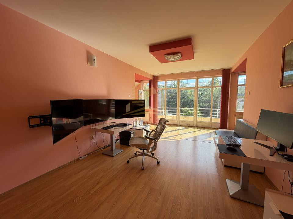Casa individuala | Faget | 2400 mp teren | Pretabil gradinita / birouri