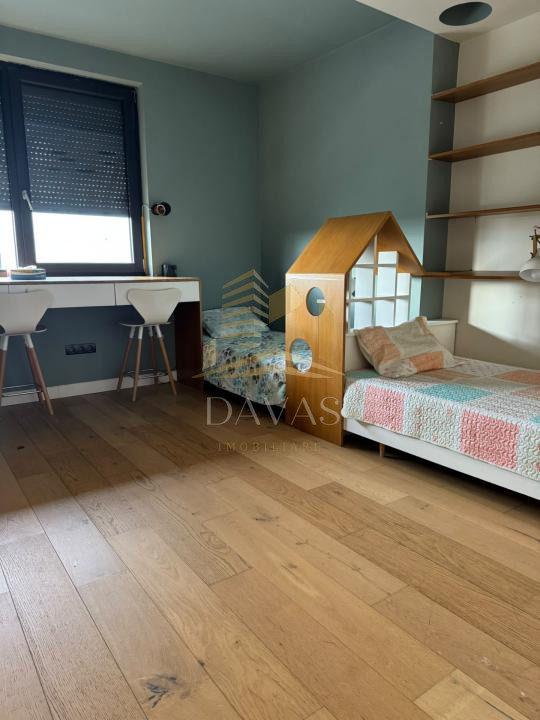 Duplex ULTRAFINISAT de închiriat | 5 camere | Sala fitness | Parcare | Europa | 