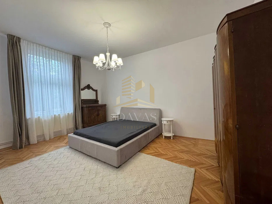 Apartament deosebit 3 camere decomandat | Parcare | Modern | Centru | Horea