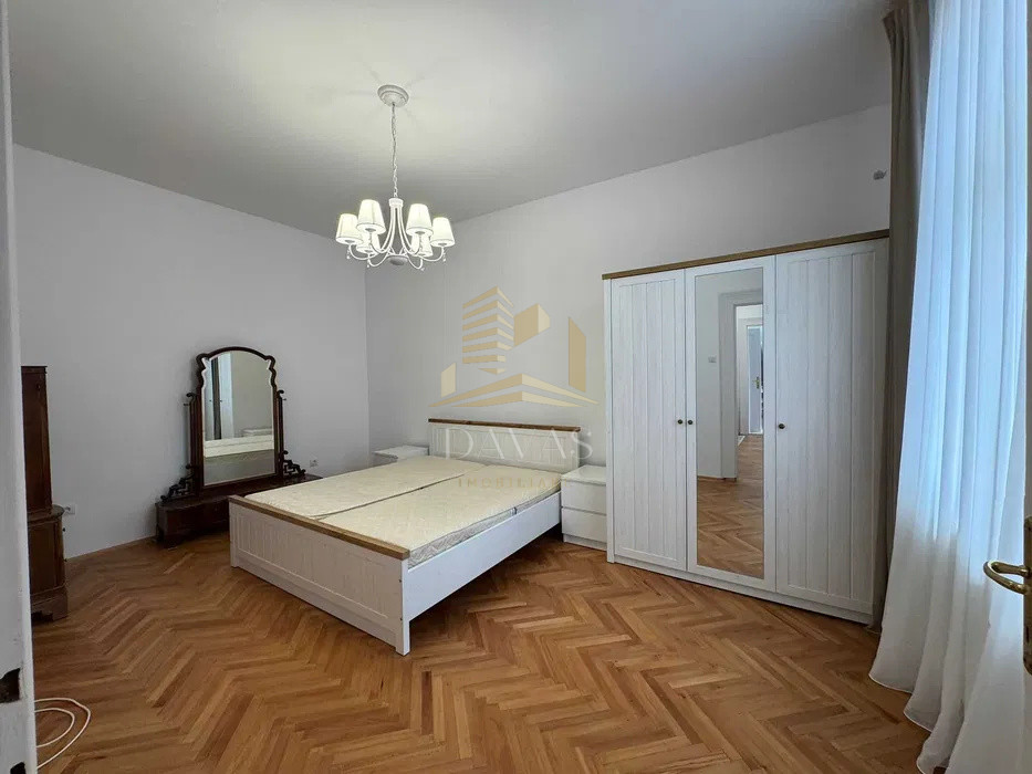 Apartament deosebit 3 camere decomandat | Parcare | Modern | Centru | Horea