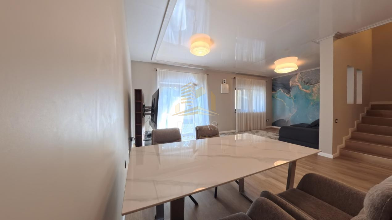 Duplex ULTRAFINISAT de închiriat |4 camere | 2 Parcări | 2 terase  | Buna Ziua