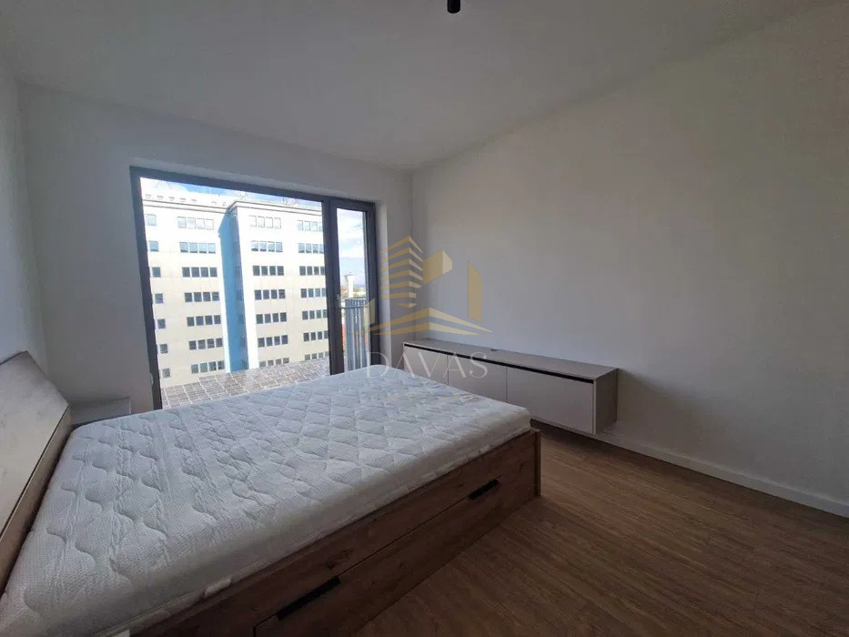 Apartament 2 camere semidecomandat Ultrafinisat |Gara| Parcare subterana inclusă
