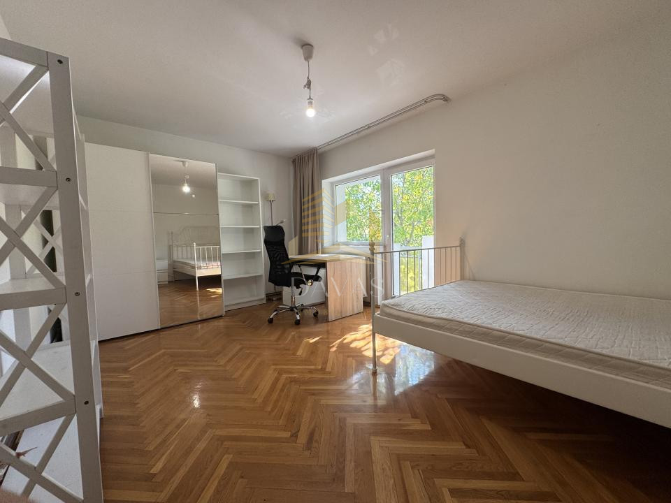 Apartament 4 camere decomandat de închiriat | Zorilor | UMF | Parcare | 100mp