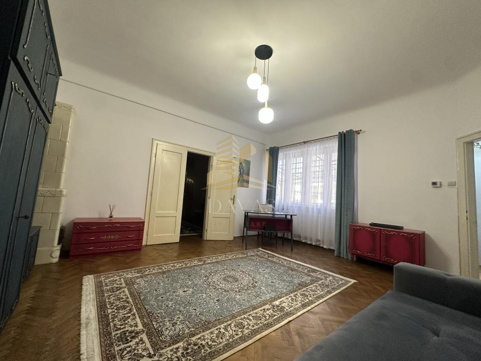Apartament cu 3 camere | Central - Parcul Mare | Renovat
