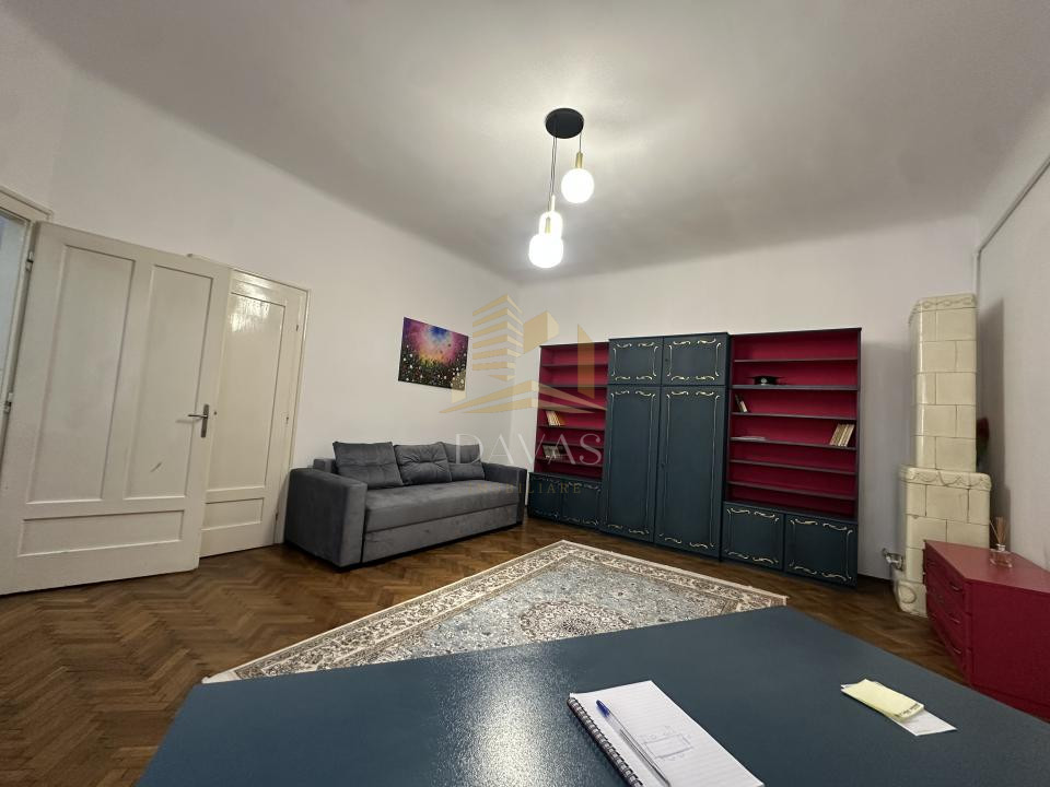 Apartament cu 3 camere | Central - Parcul Mare | Renovat