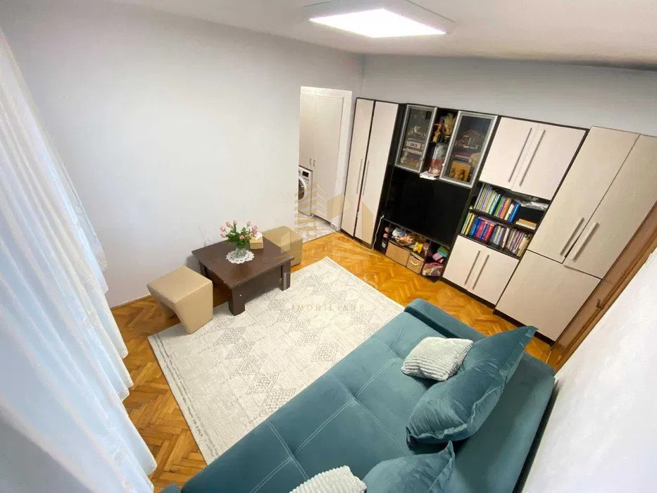 Apartament 2 camere semidecomandat de vânzare | Gheorgheni | Piață Hermes 