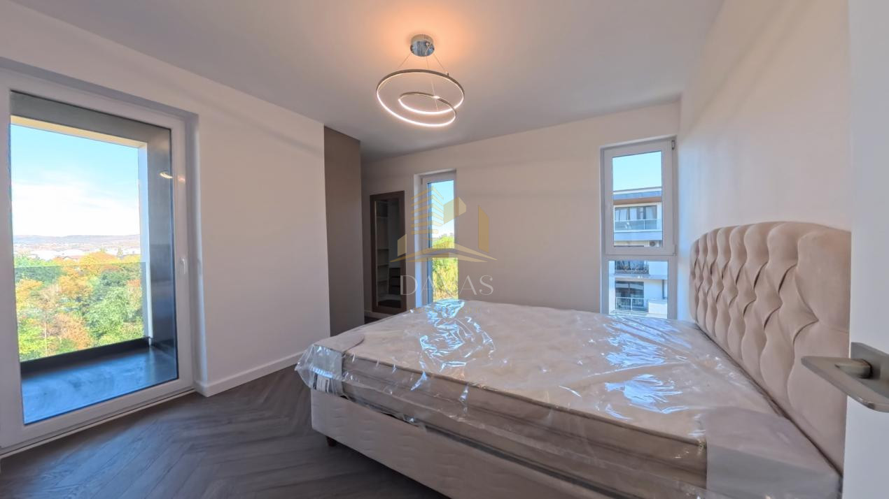 Apartament ultrafinisat 3 camere semidecomandat+parcare subterana | Iulius Mall