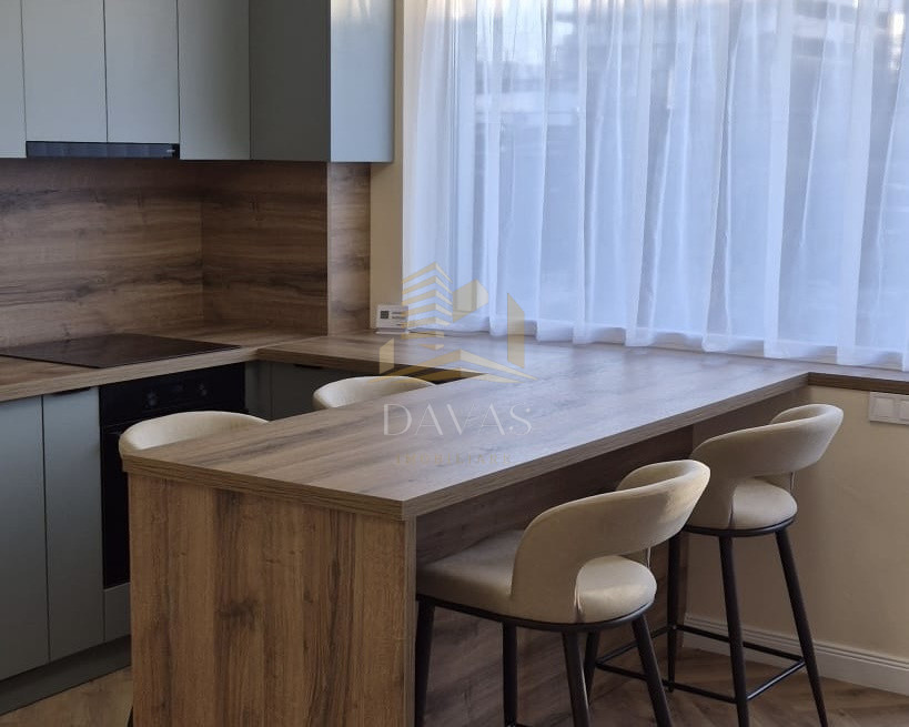 Apartament 3 camere la casa- gradina proprie| teren 100 mp | Intre Lacuri 